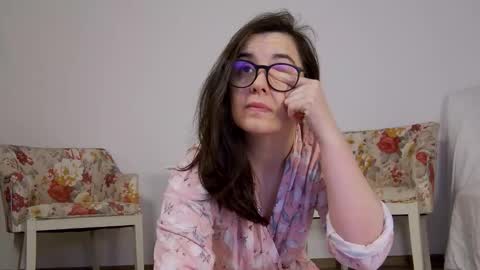 Snapshot of sophieerain chatting on October 6, 2025, 5:05 am Sophie Rain online show from October 6, 2025, 5:05 am