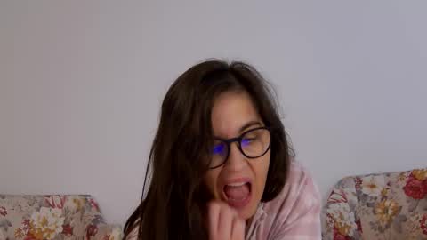 Snapshot of sophieerain chatting on October 10, 2025, 1:43 pm Sophie Rain online show from October 10, 2025, 1:43 pm