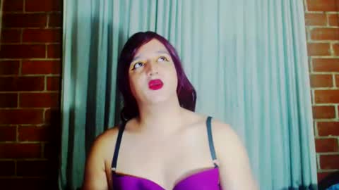 sophiehillsxo online show from December 19, 2025, 3:46 am