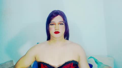 sophiehillsxo online show from May 2, 2026, 6:51 am