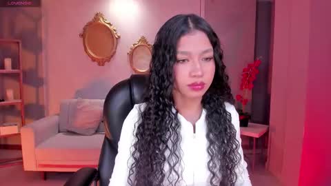 Snapshot of sophiehouston_ chatting on November 12, 2025, 4:13 am Sophie Houston online show from November 12, 2025, 4:13 am