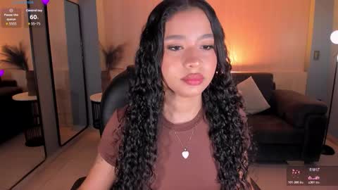 Sophie Houston online show from November 22, 2025, 7:24 pm