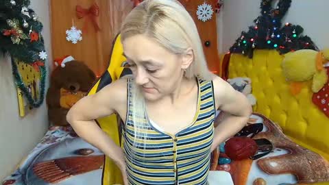 Snapshot of sophiekittyy chatting on December 3, 2024, 7:32 am sophiekittyy online show from December 3, 2024, 7:32 am