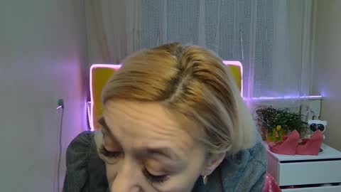 Snapshot of sophiekittyy chatting on January 28, 2025, 10:34 am sophiekittyy online show from January 28, 2025, 10:34 am