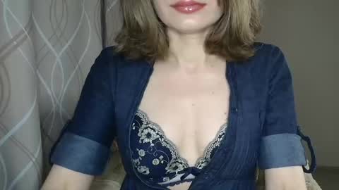 Sophiemisss online show from February 3, 2026, 5:38 am