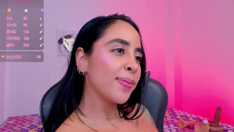 sophierooy online show from October 16, 2025, 1:39 am