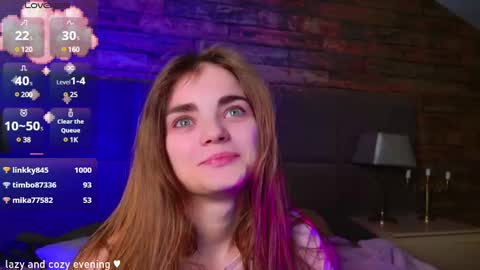 Snapshot of sophiesuvi chatting on December 6, 2024, 8:18 pm Sophie and my bestie Mandy online show from December 6, 2024, 8:18 pm