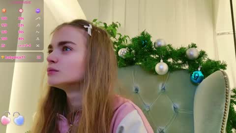Snapshot of sophiesuvi chatting on December 14, 2024, 12:55 pm Sophie and my bestie Mandy online show from December 14, 2024, 12:55 pm
