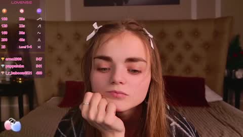 Snapshot of sophiesuvi chatting on December 15, 2024, 8:58 pm Sophie and my bestie Mandy online show from December 15, 2024, 8:58 pm