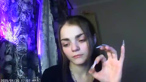 Snapshot of sophiesuvi chatting on January 29, 2025, 6:50 pm Sophie and my bestie Mandy online show from January 29, 2025, 6:50 pm
