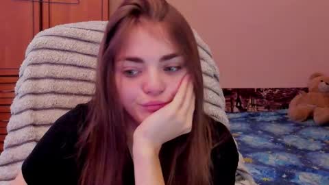 Sophie and my bestie Mandy    online show from November 10, 2025, 9:41 am