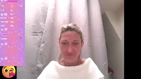 Snapshot of sophietentation chatting on February 25, 2025, 9:42 am Sophie Tentation online show from February 25, 2025, 9:42 am