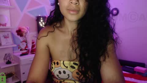 Snapshot of sophiia_dreams chatting on December 2, 2024, 11:18 pm Sophia this is not my real name online show from December 2, 2024, 11:18 pm