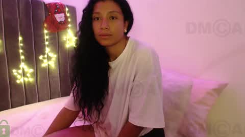 Snapshot of sophiia_dreams chatting on December 11, 2024, 2:19 am Sophia this is not my real name online show from December 11, 2024, 2:19 am