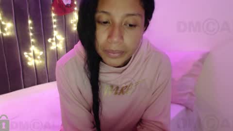 Snapshot of sophiia_dreams chatting on December 14, 2024, 12:11 am Sophia this is not my real name online show from December 14, 2024, 12:11 am