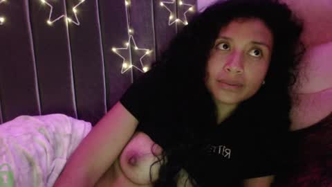 Snapshot of sophiia_dreams chatting on January 7, 2025, 3:14 am Sophia this is not my real name online show from January 7, 2025, 3:14 am