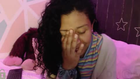 Snapshot of sophiia_dreams chatting on February 9, 2025, 2:06 am Sophia this is not my real name online show from February 9, 2025, 2:06 am