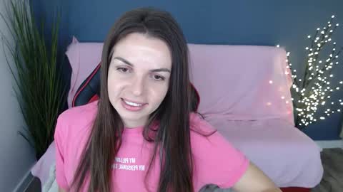 sophiiastarr online show from September 26, 2025, 6:28 am