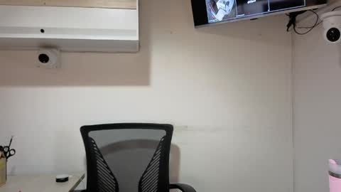 Sophiee online show from May 8, 2026, 11:32 pm