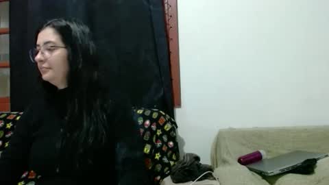 Snapshot of sophirivers chatting on October 9, 2025, 10:30 pm sophirivers online show from October 9, 2025, 10:30 pm
