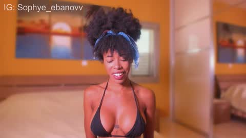 Snapshot of sophye_ebanov chatting on October 21, 2025, 6:14 am SEE U HERE OF online show from October 21, 2025, 6:14 am