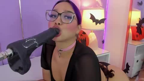 Sophy online show from October 15, 2025, 11:54 am