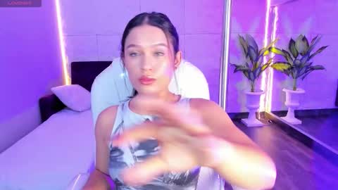 SorelZenith  online show from September 27, 2025, 11:48 am