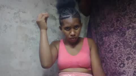 Snapshot of soriettezah chatting on February 19, 2026, 2:02 pm soriettezah online show from February 19, 2026, 2:02 pm