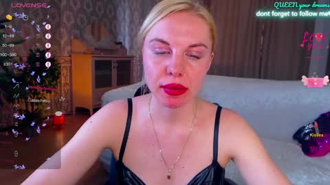 Lisa online show from April 6, 2026, 4:46 am