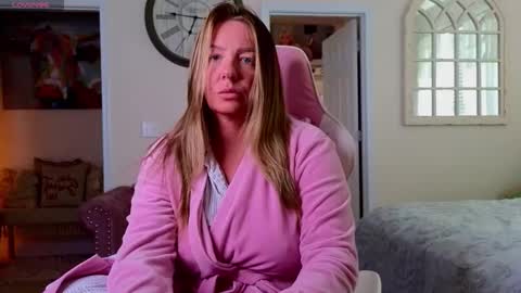 Snapshot of southernbarbii chatting on October 25, 2025, 6:35 pm Your Barbii online show from October 25, 2025, 6:35 pm