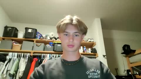 southpaw707 online show from November 19, 2025, 6:57 am