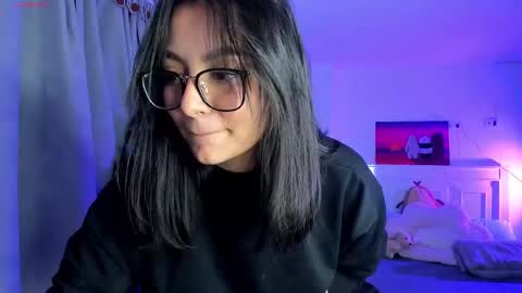 Lili online show from December 29, 2024, 2:38 am