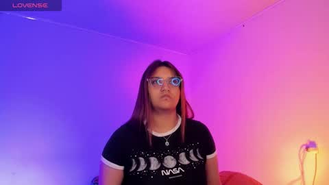 soy_anny_19 online show from November 26, 2025, 3:51 am