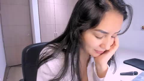 Snapshot of soy_miia chatting on February 15, 2025, 11:14 pm MIA online show from February 15, 2025, 11:14 pm