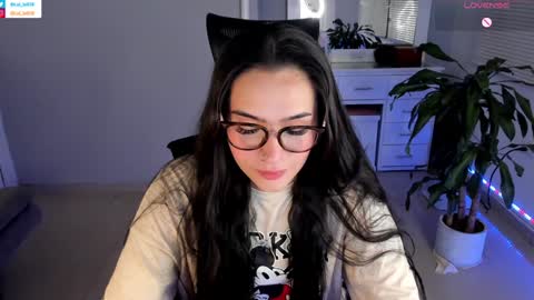 Luisa    online show from January 16, 2025, 11:59 pm