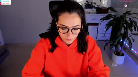 Luisa    online show from January 18, 2025, 3:20 am