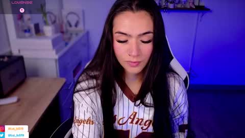 Luisa    online show from October 18, 2025, 4:41 pm