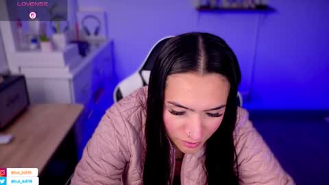 Luisa    online show from October 31, 2025, 8:54 pm