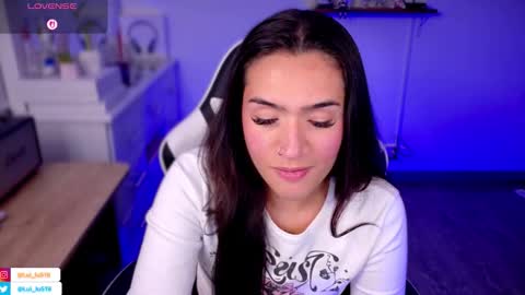 Luisa    online show from November 5, 2025, 10:43 pm