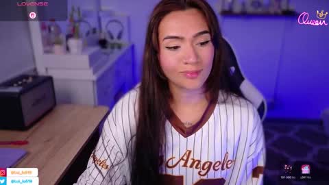 Luisa    online show from February 8, 2026, 9:40 pm