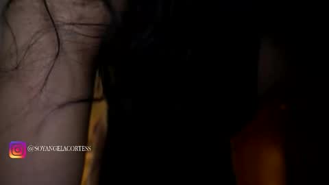 soyangelacortes online show from November 19, 2025, 2:00 am