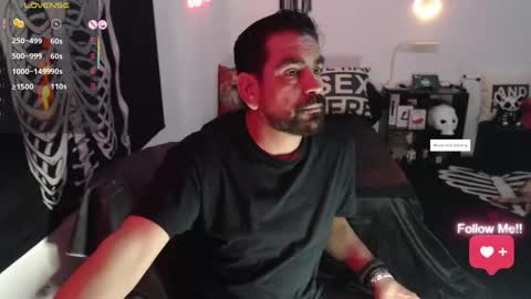 Snapshot of soyelcarlitos chatting on April 20, 2026, 6:49 am El Carlitos online show from April 20, 2026, 6:49 am