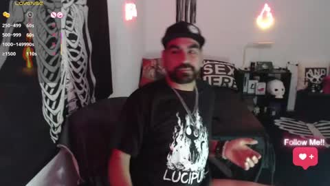 Snapshot of soyelcarlitos chatting on April 21, 2026, 5:58 am El Carlitos online show from April 21, 2026, 5:58 am