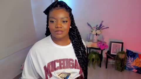 Maria  online show from October 6, 2025, 10:07 pm