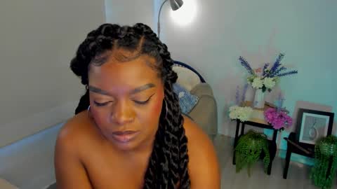 Maria  online show from October 9, 2025, 6:50 pm