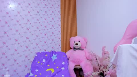 SoyQueen online show from May 23, 2026, 4:29 am