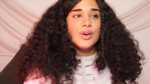 You want to talk to me more personal follow me in My Channel VIP  50 the discount       online show from February 25, 2025, 11:44 pm