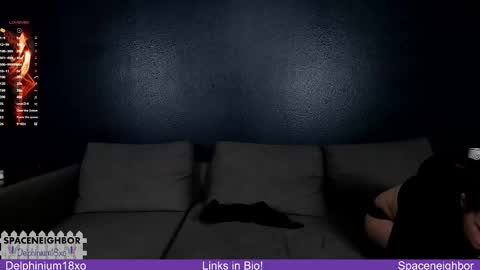 Spaceneighbor online show from December 15, 2025, 6:23 pm