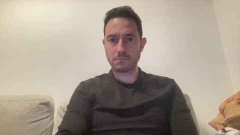 spainmenhot69 online show from January 10, 2025, 7:11 pm