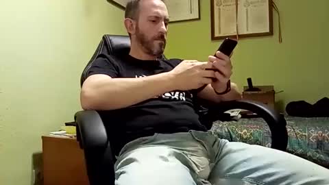 Manu  online show from March 4, 2025, 5:56 pm